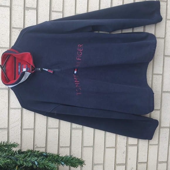 Tommy Hilfiger Other - Tommy Hilfiger Pullover